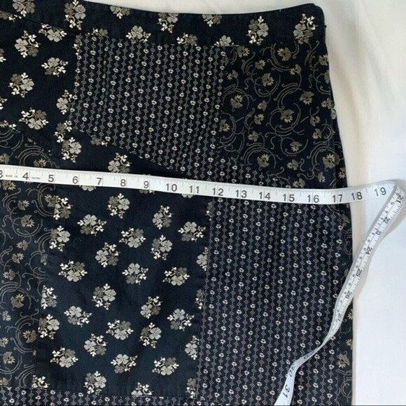 Loft boho floral patchwork knee length skirt with a fluted / ruffle hem size 6p - Picture 6 of 7